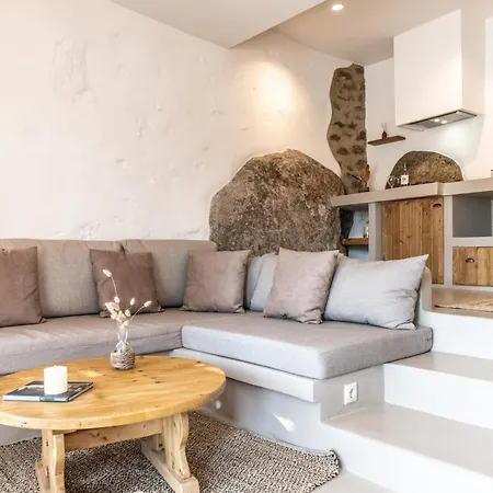 Holiday home Lunar House Ll *