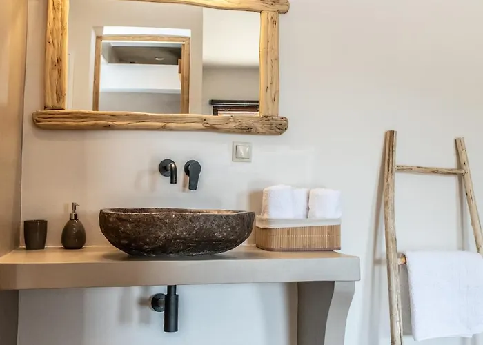 Lunar House Ll Volax